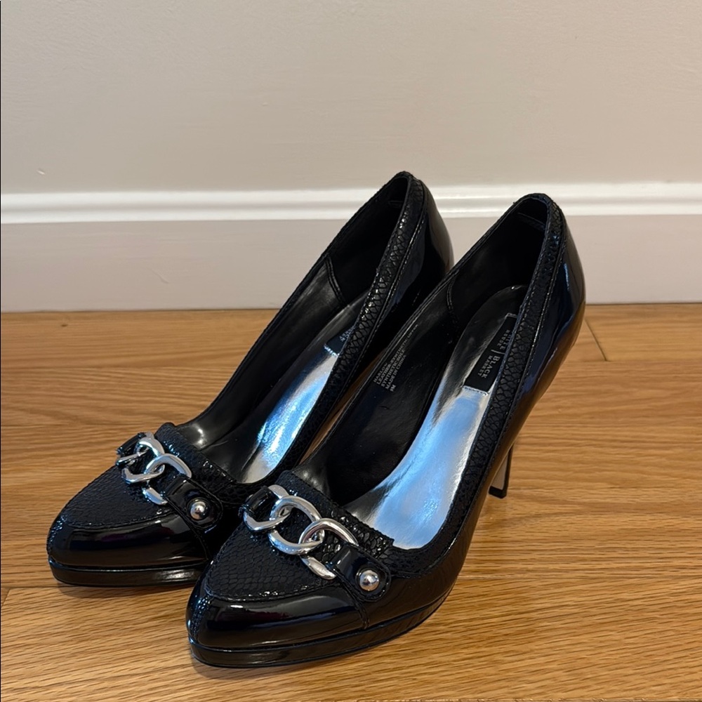 White House Black Market Black Heels with Chain Detail Harlow Size 9